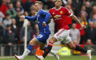 Van Gaal lý giải nguyên nhân thay Rojo giữa giờ