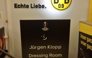 Dortmund hài hước sợ Klopp đi lộn phòng