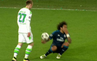 Video: Sao Real Madrid đóng kịch trong trận Wolfsburg - Real
