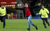 Video: Khi fan cuồng làm loạn ở trận Wolfsburg - Real Madrid