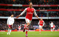 Mesut Oezil lập kỷ lục mới tại Arsenal