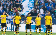Lỡ nhịp trong cuộc đua giành đĩa bạc, cầu thủ Dortmund thất thểu rời sân