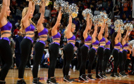 Đứng ngồi không yên với các cô gái của Phoenix Suns