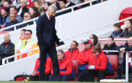 Hết mơ vô địch, giờ Wenger sợ mất cả top 4