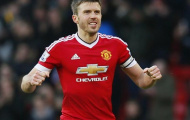 Hé lộ nguyên do M.U 'chần chừ' vụ Carrick