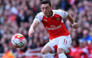HLV Wenger lên tiếng khi PFA không chọn Mesut Oezil