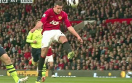 Video: Cú volley tuyệt đỉnh của Robin van Persie