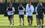Vắng Sakho, Toure lẻ loi trên sân tập cùng Liverpool