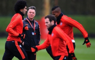 Học trò vui vẻ, Louis van Gaal vẫn không cười nổi trên sân tập