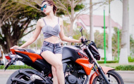 “Hot girl” bóng chuyền nóng bỏng bên mô tô khủng