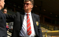 Trận thứ 100 dẫn dắt Quỷ đỏ, Van Gaal hóa James Bond 007
