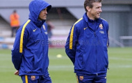 HLV Enrique đội mưa cùng Barcelona tập luyện trước derby