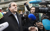 Platini buộc phải từ chức chủ tịch UEFA