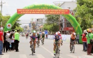 Khai mạc Tour xe đạp Toàn quốc về Nông thôn lần 21: Chủ nhà vươn lên dẫn đầu