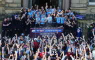 Burnley tổ chức ăn mừng hoành tráng ngày trở lại Ngoại hạng Anh