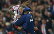 Top đèn đỏ thắng trận: Sunderland quẩy tung nóc, Norwich cúi đầu