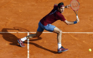 Federer lại có hot shot mãn nhãn trên sân đất nện