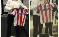 Stoichkov giẫm lên áo Real và vứt vào thùng rác