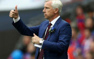 HLV Alan Pardew lên tiếng xin lỗi vì ăn mừng quá khích