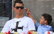 Cristiano Ronaldo thề không đưa con trai đến Nou Camp