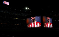 Juanfran cúi rạp người tạ lỗi với CĐV