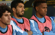 Uruguay lại gục ngã, Suarez công khai 'bật' ban huấn luyện