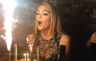 Kate Upton diện đầm xuyên thấu gợi cảm mừng tuổi 24