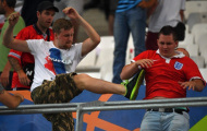 Tam sư bị cầm hòa, CĐV Anh bị Hooligan Nga đuổi đánh