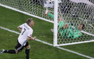 Video: Pha băng cắt và dứt điểm chuẩn xác của Schweinsteiger
