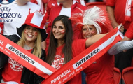 Chùm ảnh CĐV đội tuyển Áo thi thố sắc đẹp trên khán đài