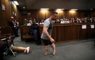 Hình ảnh xúc động trong phiên xử 'người không chân' Oscar Pistorius