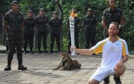Báo đốm bị giết trong lễ rước đuốc Olympic ở Brazil