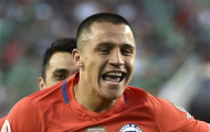 Sanchez lại lập kỉ lục mới trong màu áo Chile