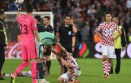 Croatia bại trận, Modric bật khóc trong vòng tay Ronaldo