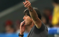 SỐC: HLV Joachim Low lại 'bẩn bựa', 'mất vệ sinh'