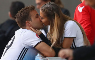 Goetze, Neuer hôn bạn gái sau khi vào tứ kết EURO