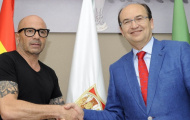 Chính thức: Sevilla bổ nhiệm 'phù thủy Chile'