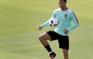Tuyển Bồ Đào Nha tìm cách 'cởi trói' cho Cristiano Ronaldo