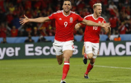 Tiền đạo lập siêu phẩm cho Xứ Wales đang thất nghiệp