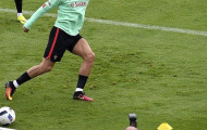 Ronaldo chọc cười đồng đội trước bán kết EURO 2016