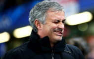 Mourinho lại 'sống ảo', để lộ áo tập mới toanh của M.U