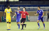 Bung bét sai lầm của trọng tài tại V-League 2016: VPF đang làm 'con nợ' khổng lồ