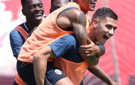 Dàn sao Man United cười ngả nghiêng trong buổi tập