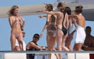 Dàn thiên thần nội y diện bikini bốc lửa trên du thuyền
