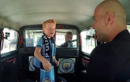Video: Pep lúng túng khi bị fan nhí Man City chất vấn