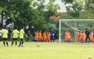 U16 Việt Nam tròn mắt xem cầu thủ U16 Thái Lan đá 11m