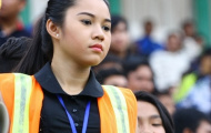 Nữ CĐV Campuchia xinh đẹp hạ nhiệt trận chung kết