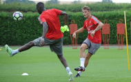 Xhaka cực năng nổ trong buổi tập đầu với Arsenal