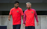'Kết' tóc mới của Messi, Suarez quấn quýt không rời trên sân tập