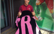 Về kinh doanh, Messi phải gọi Ronaldo... bằng cụ